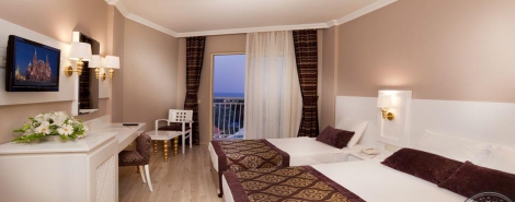 SERENIS HOTEL