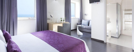 DAYS INN