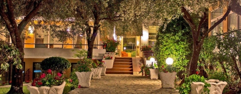 SAINT NICHOLAS HOTEL