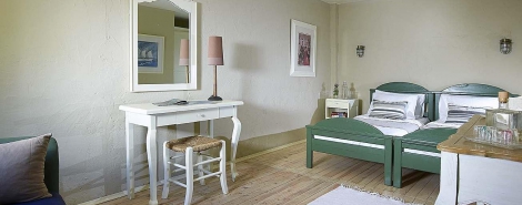 IRIDA CHIC APARTHOTEL