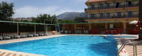 TRITON GARDEN HOTEL